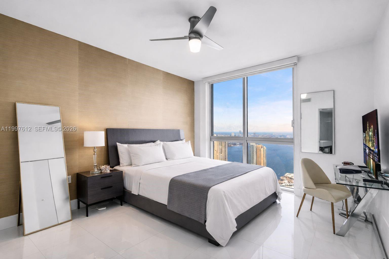 image Icon Brickell II17