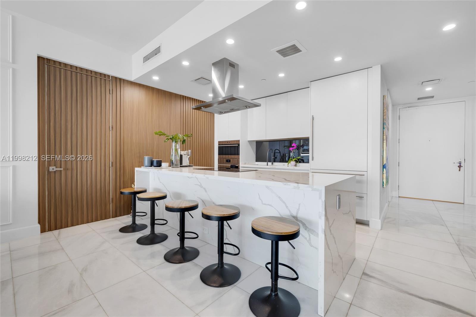 700 NE 26th Ter #2202 Miami, FL 33137