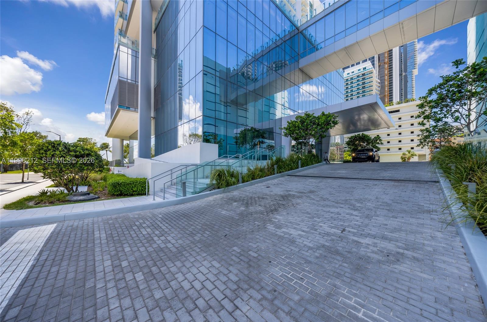 700 NE 26th Ter #2202 Miami, FL 33137