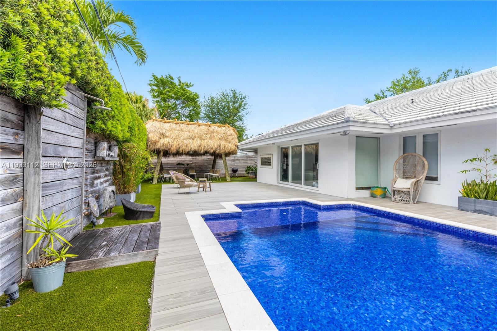 524 Warren Ln Key Biscayne, FL 33149