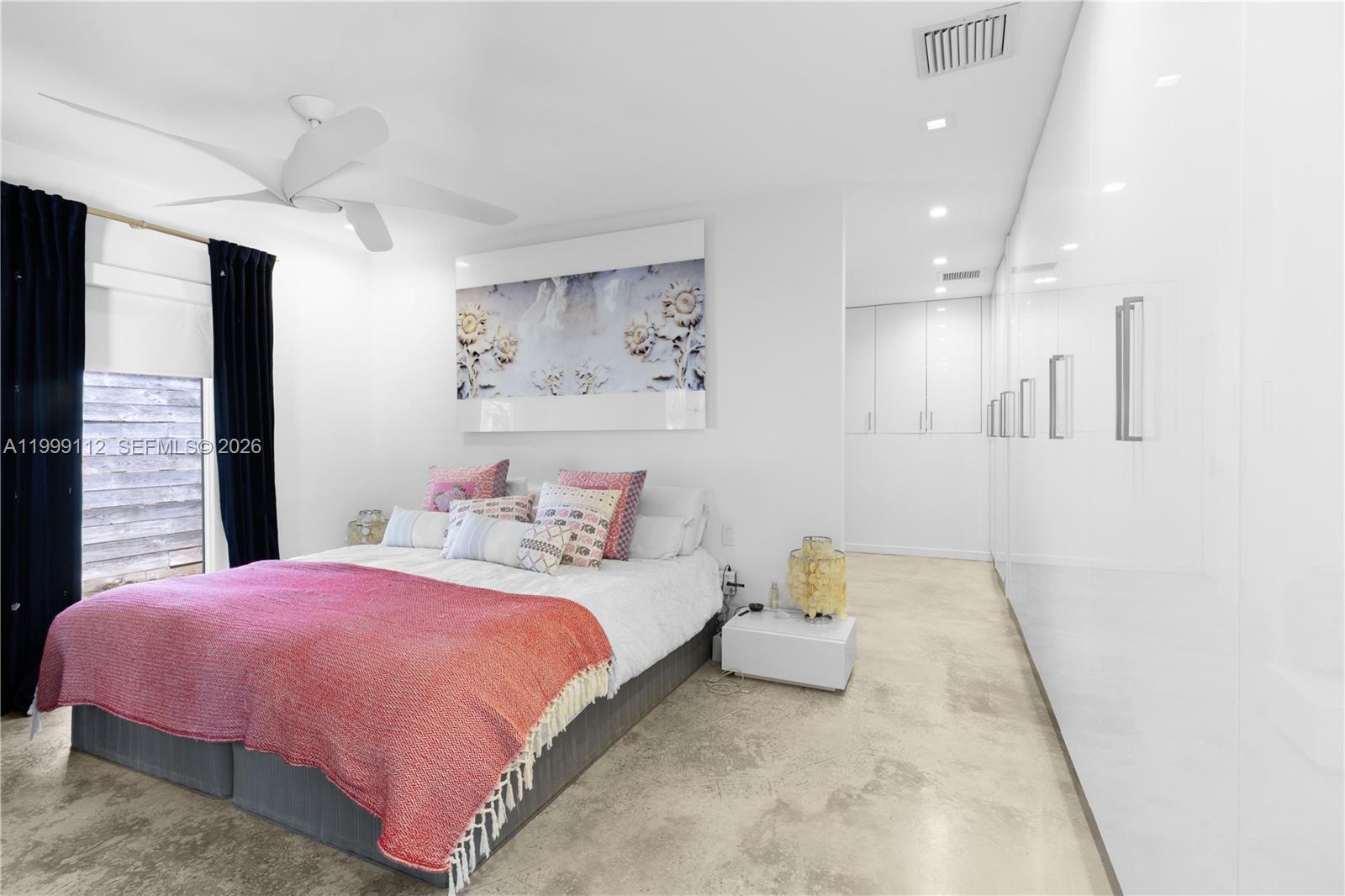 524 Warren Ln Key Biscayne, FL 33149