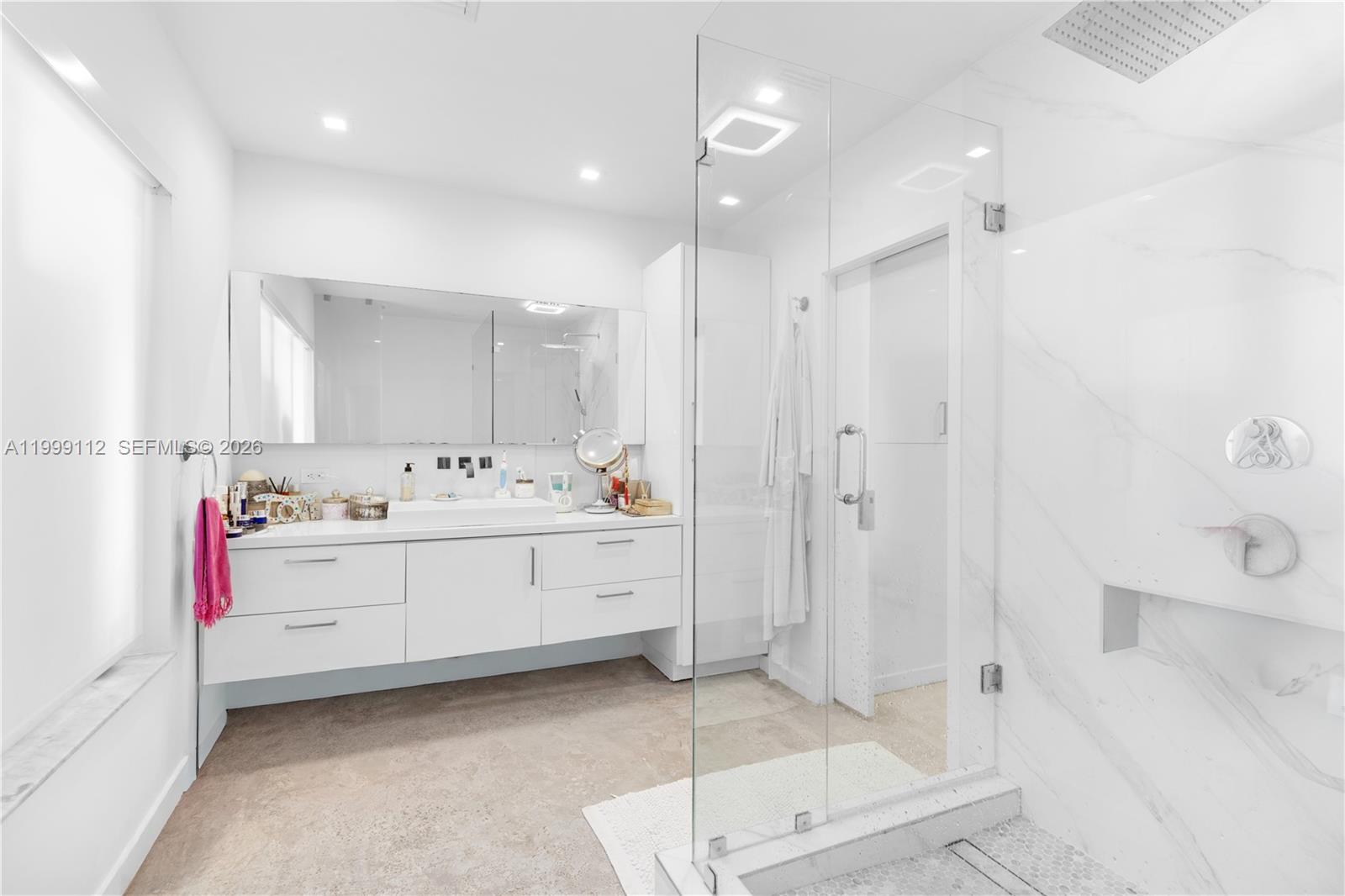 524 Warren Ln Key Biscayne, FL 33149