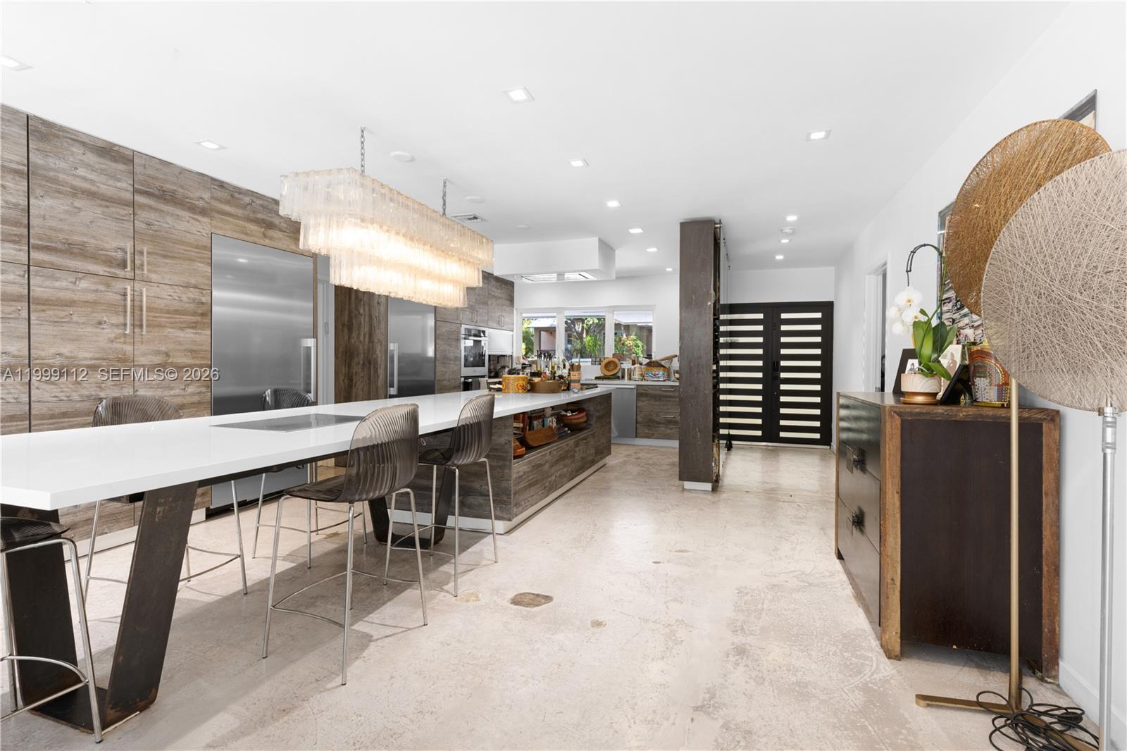 524 Warren Ln Key Biscayne, FL 33149