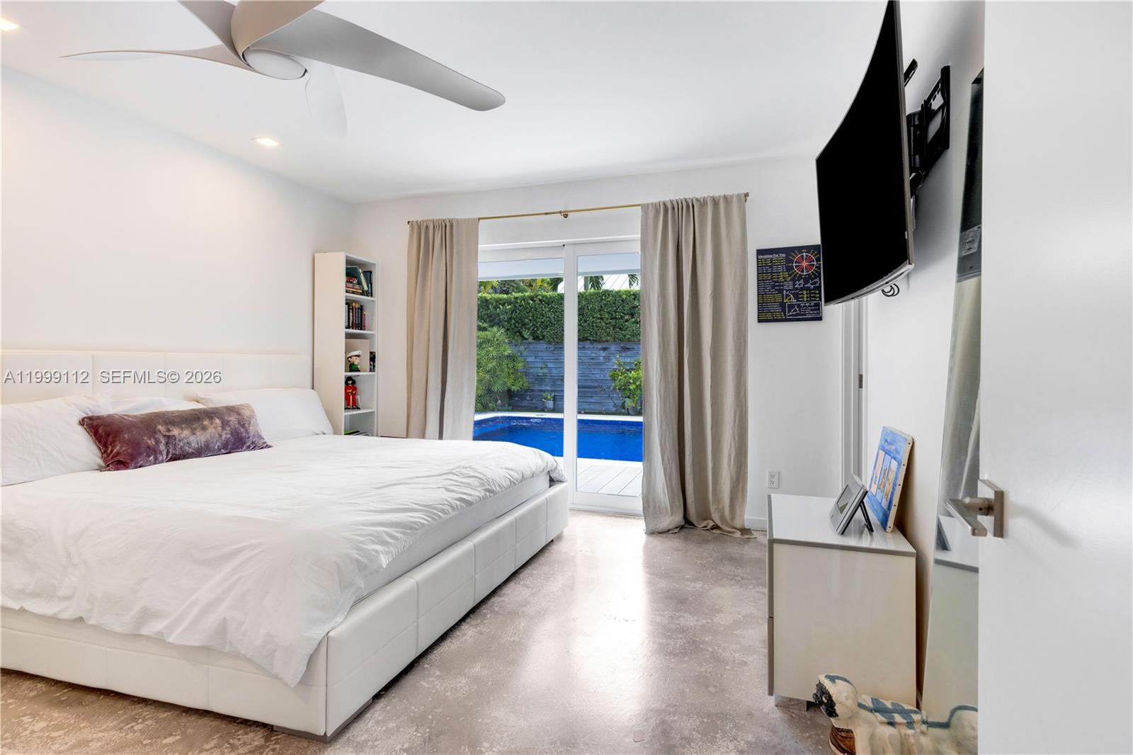 524 Warren Ln Key Biscayne, FL 33149