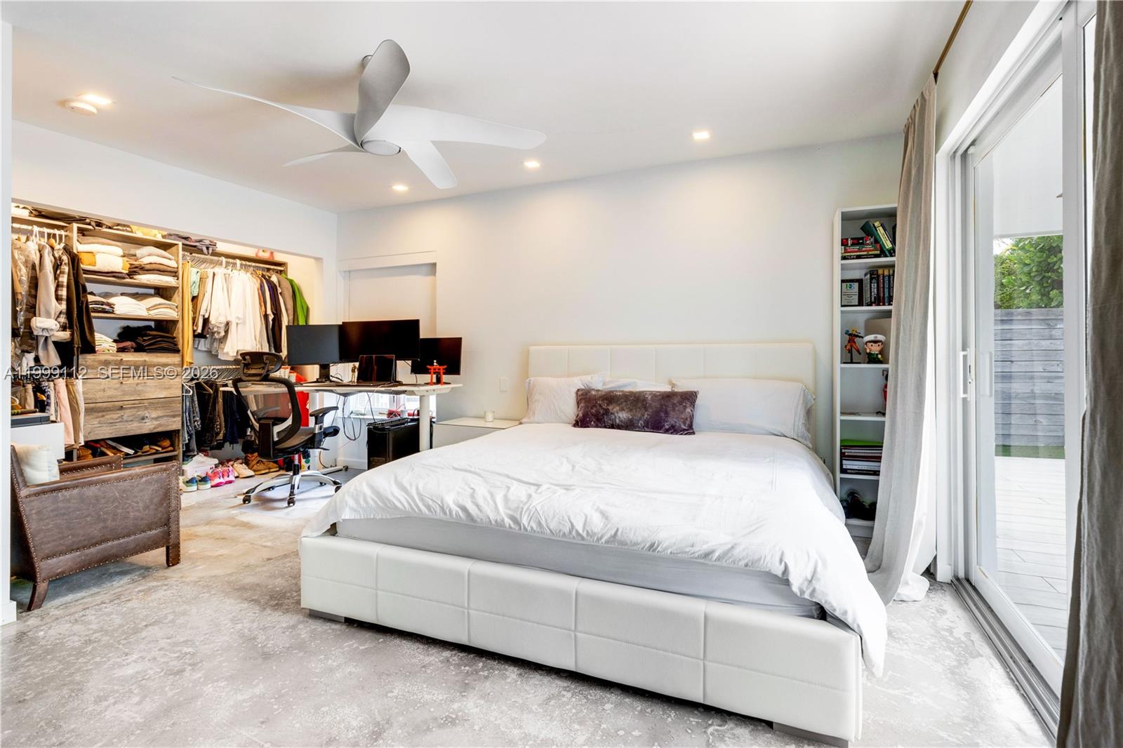 524 Warren Ln Key Biscayne, FL 33149