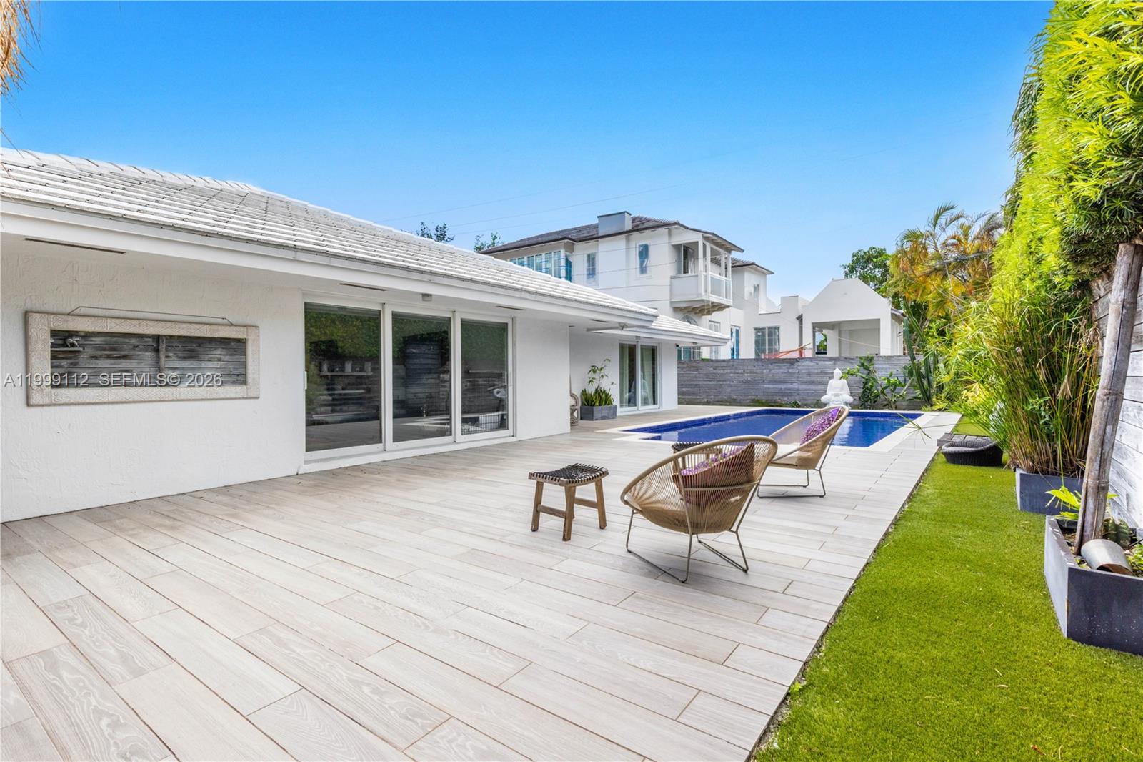 524 Warren Ln Key Biscayne, FL 33149