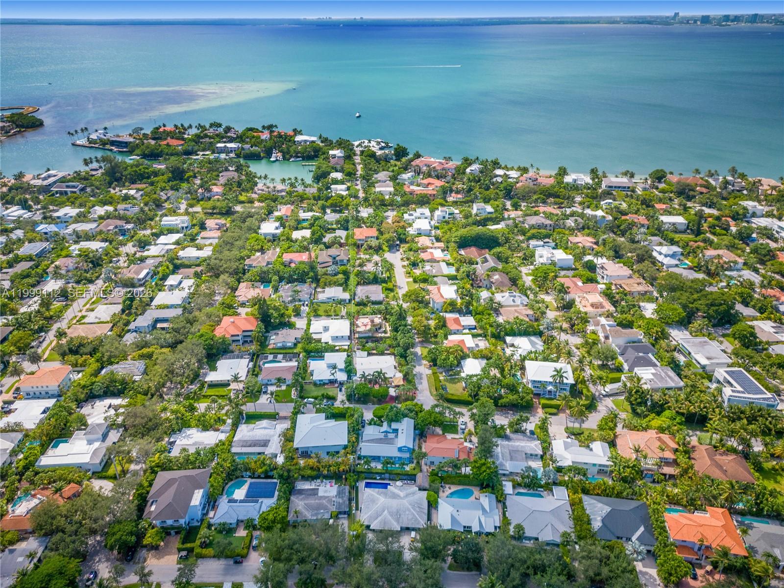 524 Warren Ln Key Biscayne, FL 33149