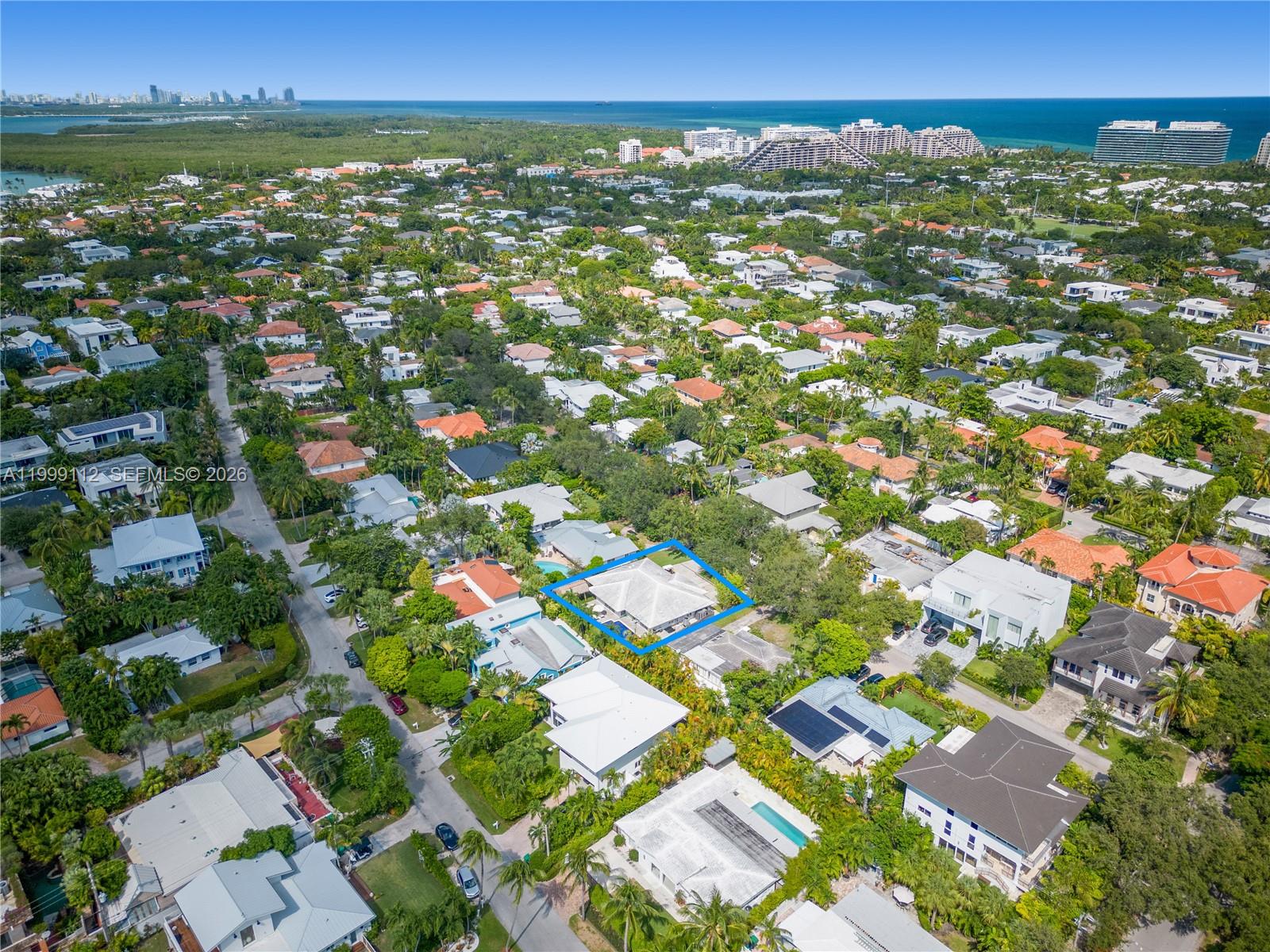 524 Warren Ln Key Biscayne, FL 33149
