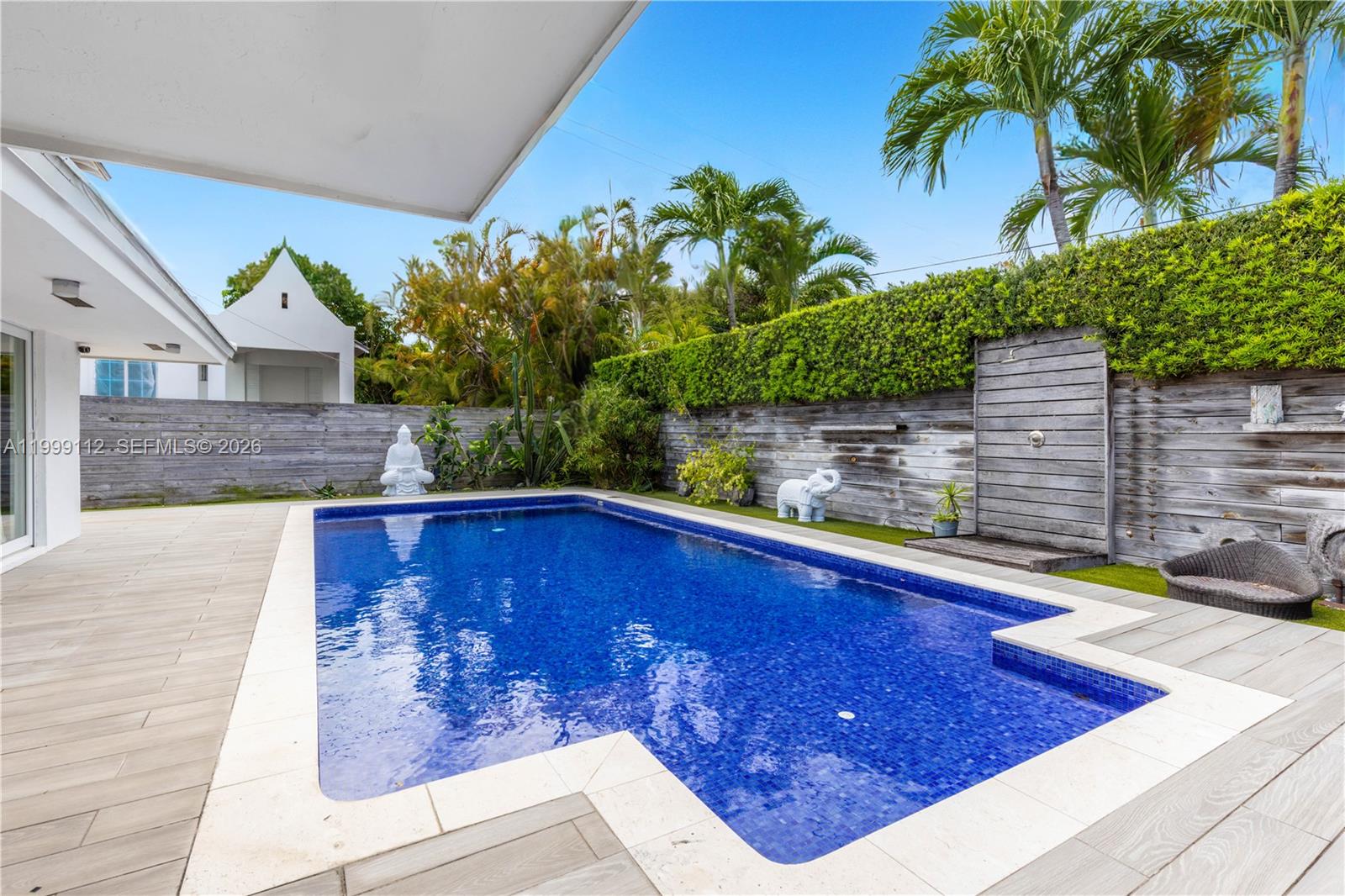 524 Warren Ln Key Biscayne, FL 33149