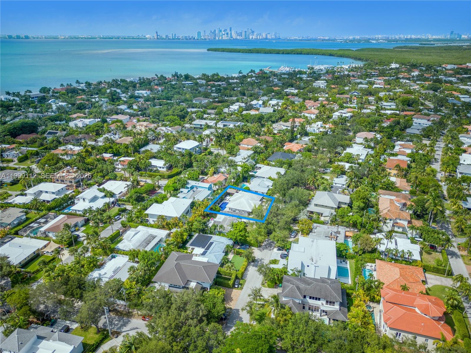 524 Warren Ln Key Biscayne, FL 33149