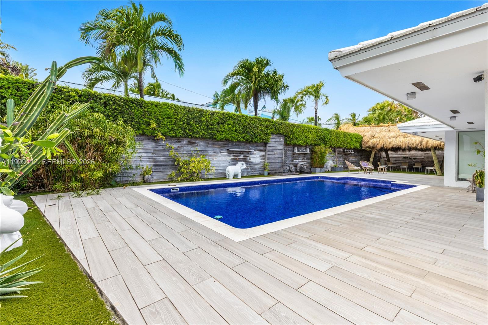 524 Warren Ln Key Biscayne, FL 33149