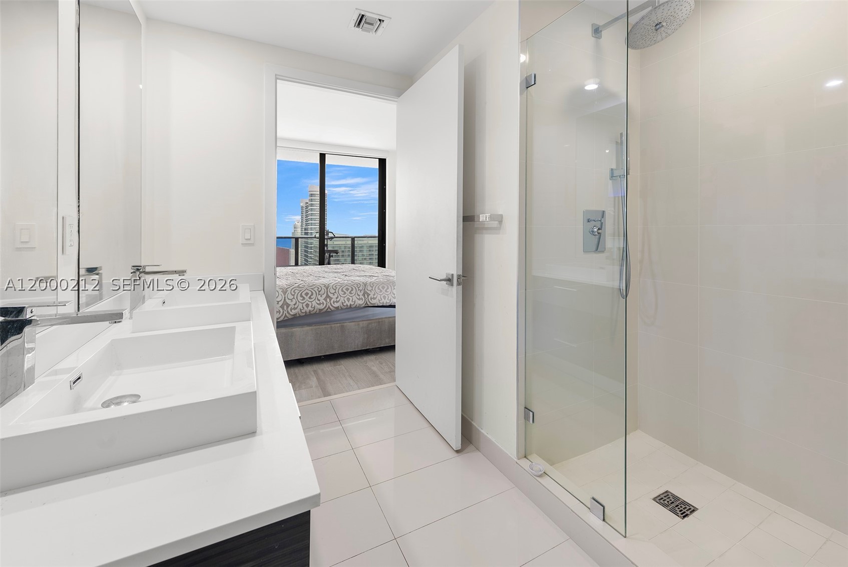 image Brickell Heights East10