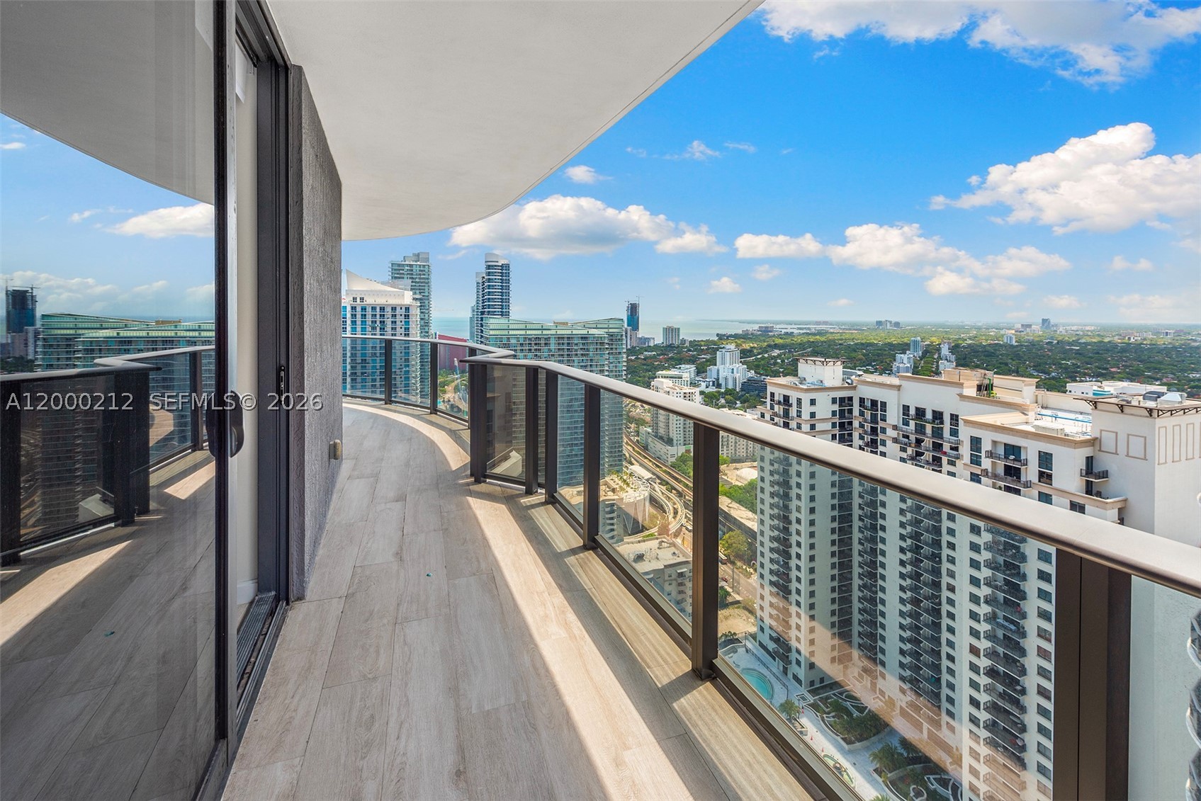 image Brickell Heights East21