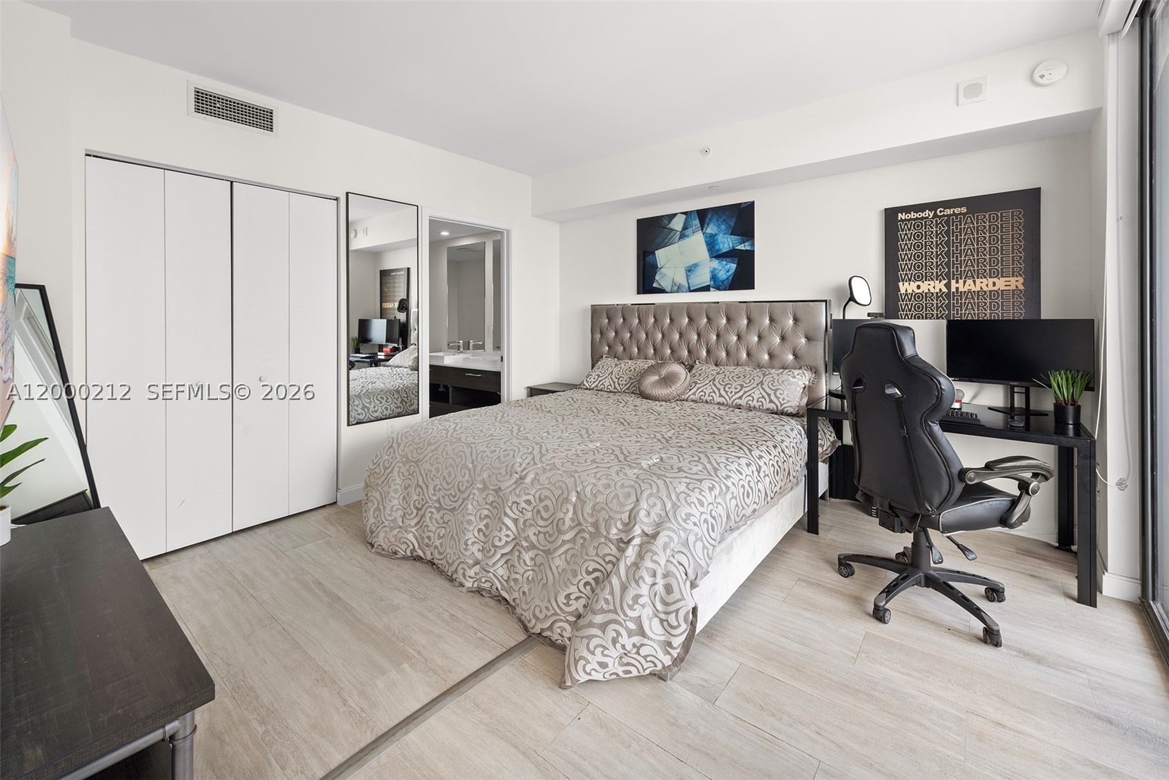 image Brickell Heights East6