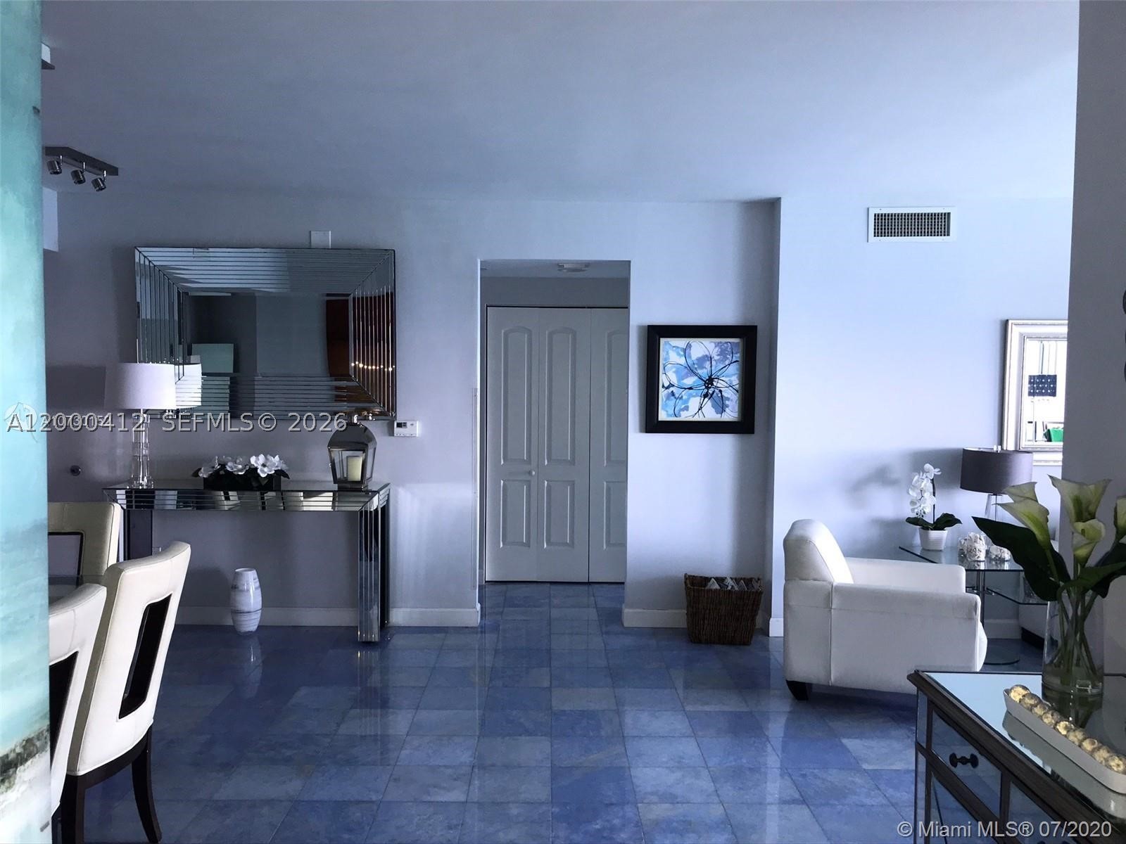 image Akoya11