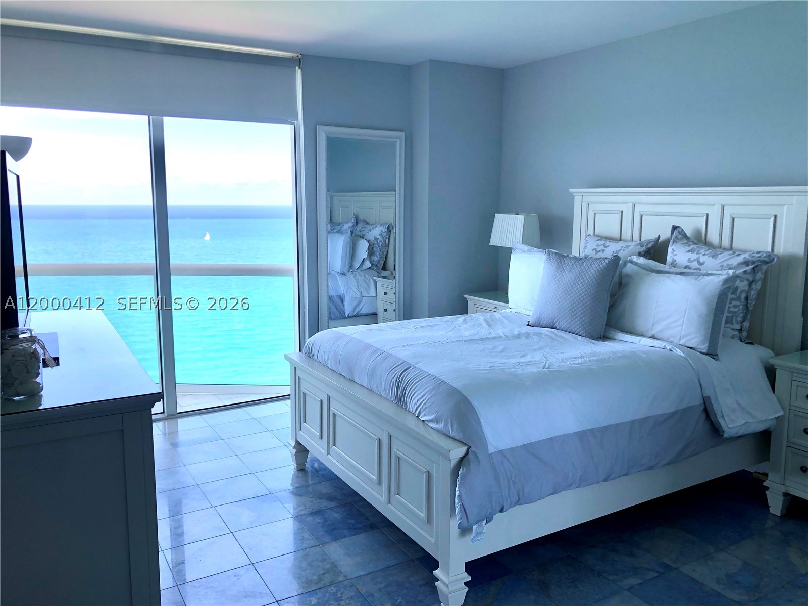 image Akoya18