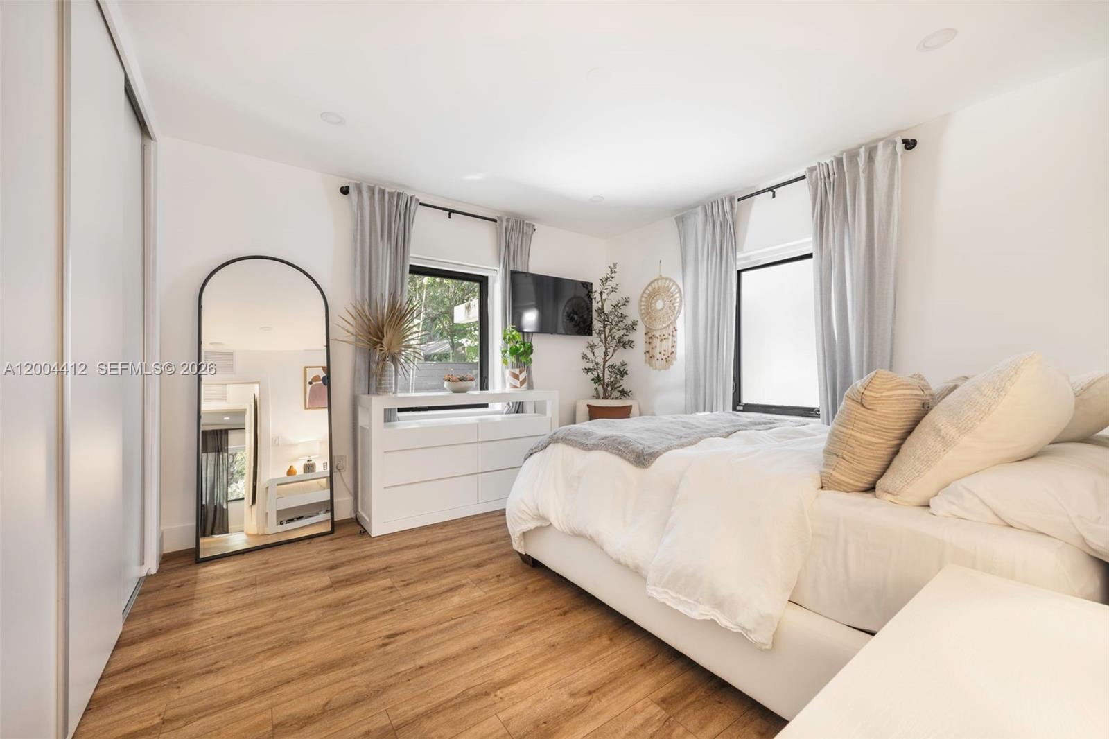 3775 S Le Jeune Rd Miami, FL 33146