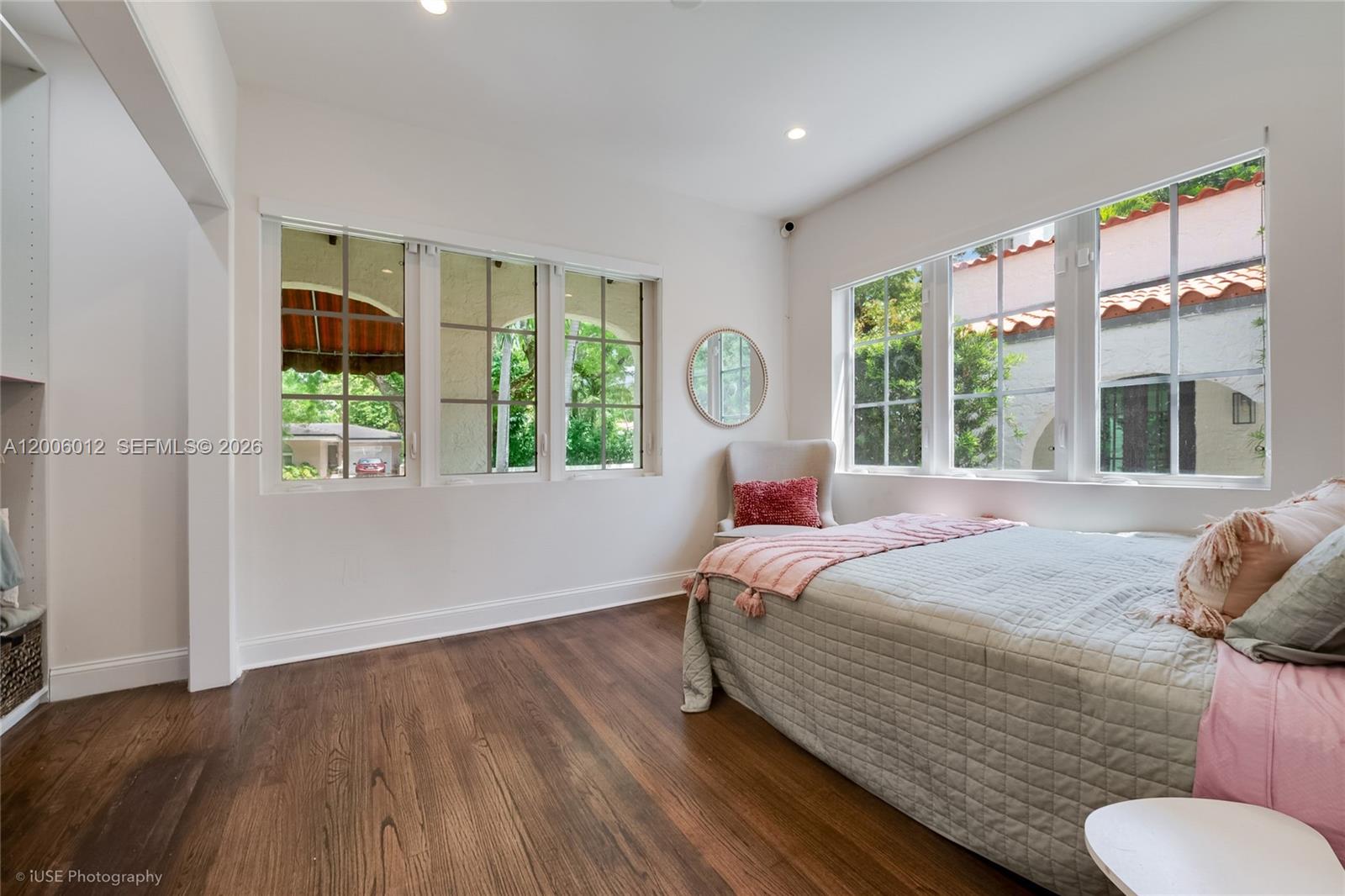 720 Minorca Ave #- Coral Gables, FL 33134