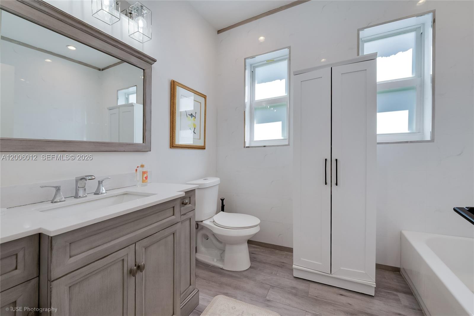 720 Minorca Ave #- Coral Gables, FL 33134