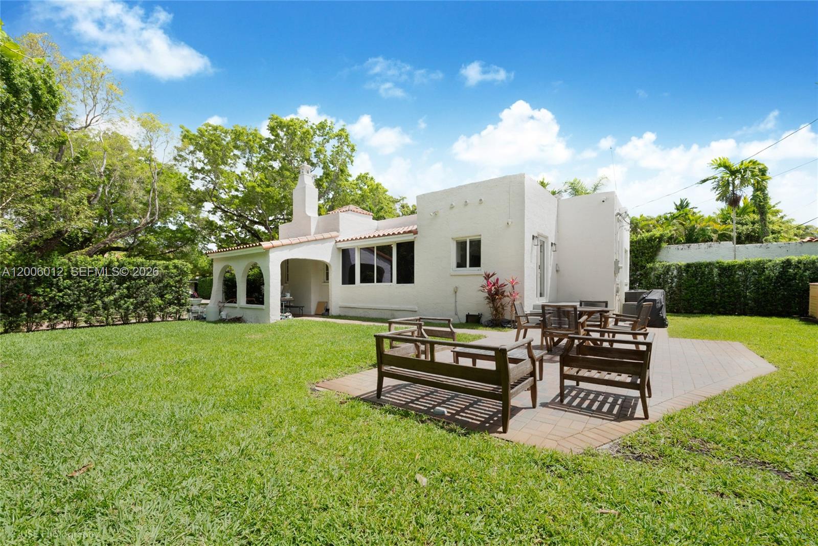 720 Minorca Ave #- Coral Gables, FL 33134