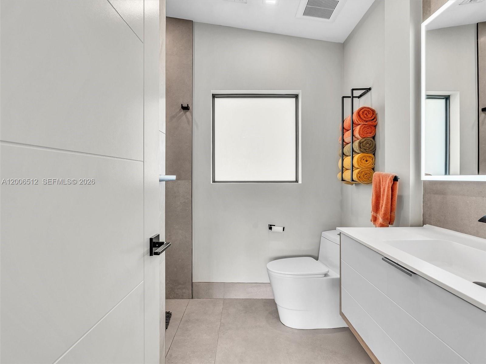 2448 Okeechobee Ln Fort Lauderdale, FL 33312