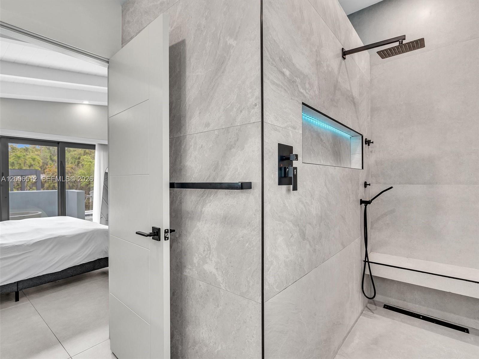 2448 Okeechobee Ln Fort Lauderdale, FL 33312