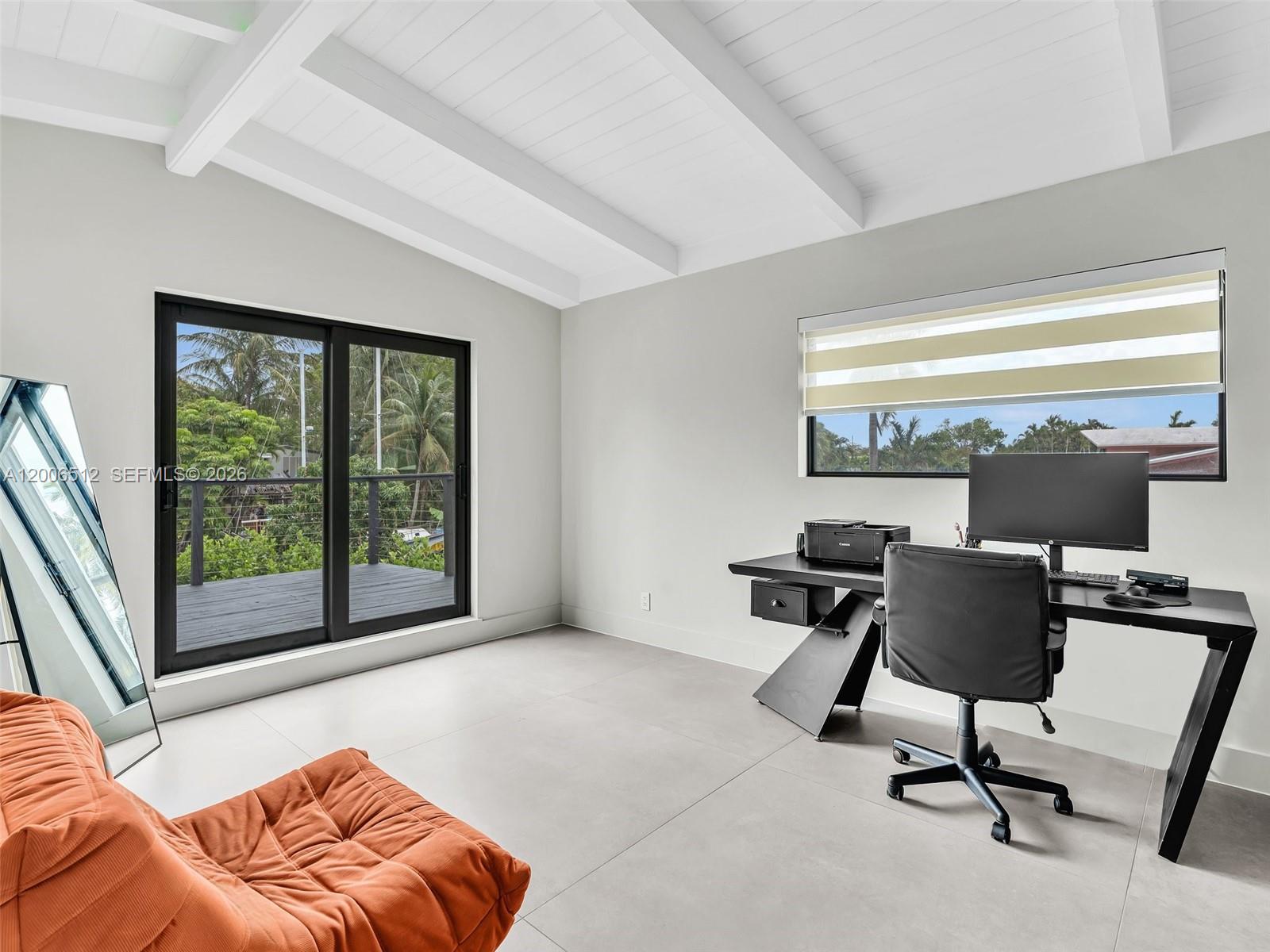 2448 Okeechobee Ln Fort Lauderdale, FL 33312