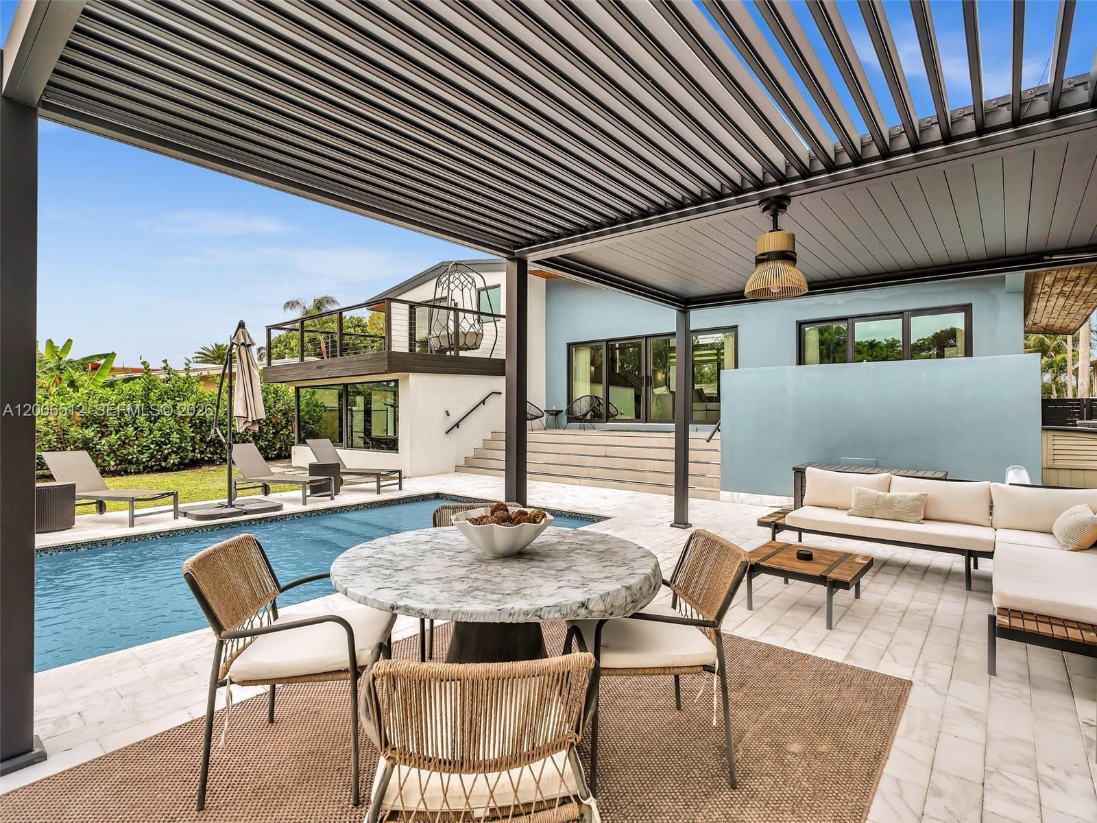 2448 Okeechobee Ln Fort Lauderdale, FL 33312