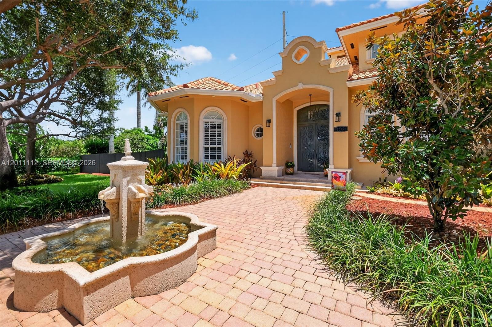 8920 SW 162nd Ter Palmetto Bay, FL 33157