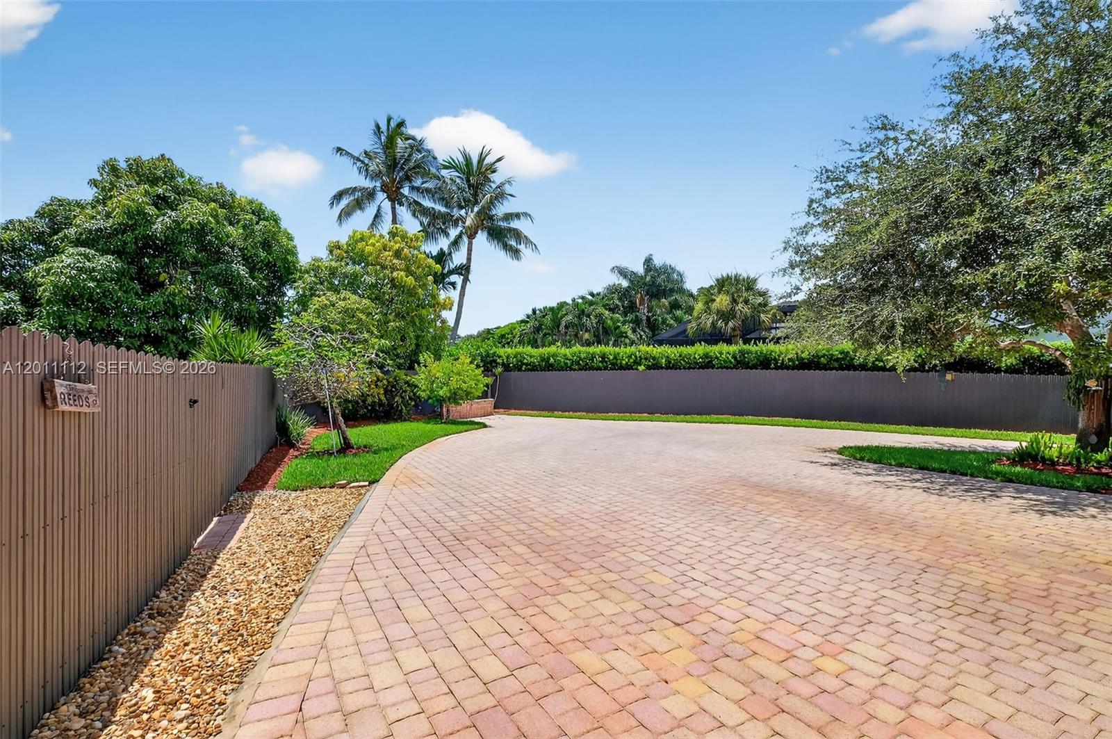 8920 SW 162nd Ter Palmetto Bay, FL 33157