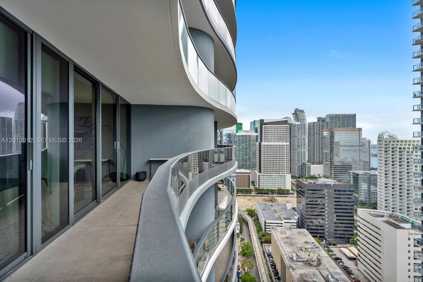 image Brickell Flatiron15