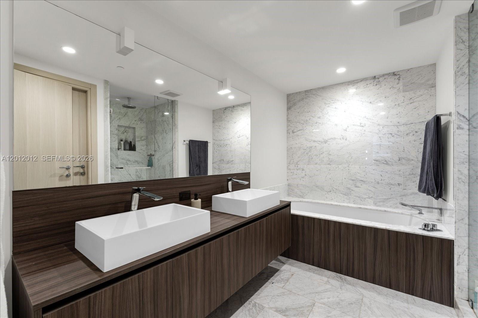 image Brickell Flatiron8