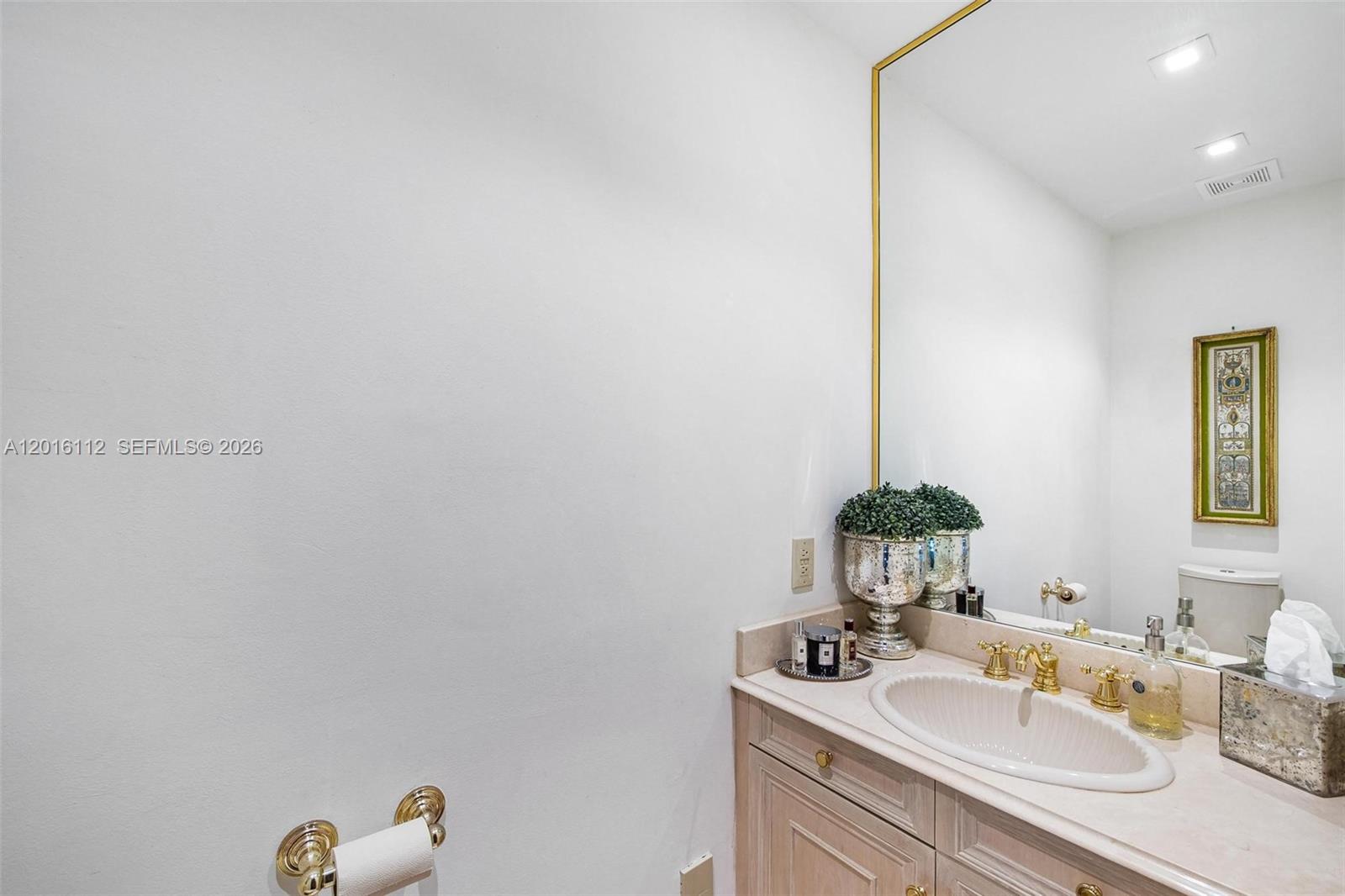 Undisclosed Address Miami, FL 33133
