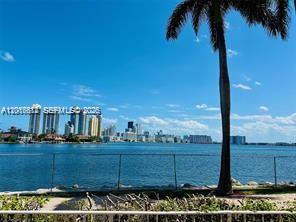19101 NE 36th Ct #112 Aventura, FL 33180