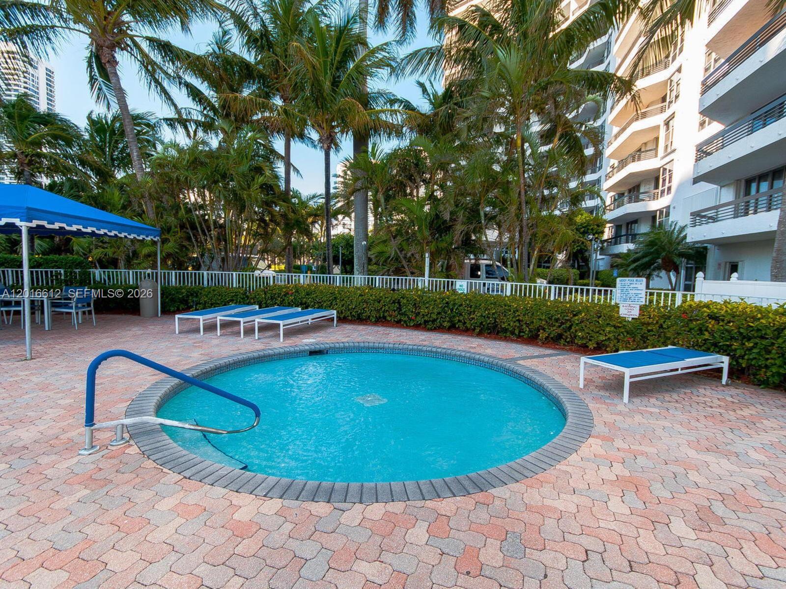 19101 NE 36th Ct #112 Aventura, FL 33180