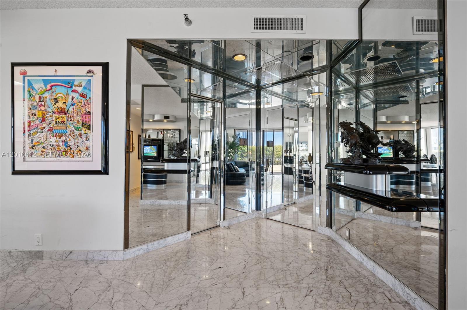 19101 NE 36th Ct #112 Aventura, FL 33180