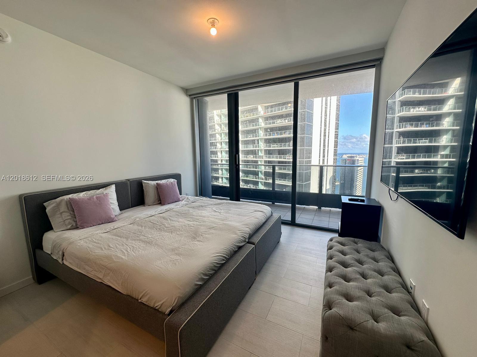 image Brickell Flatiron13