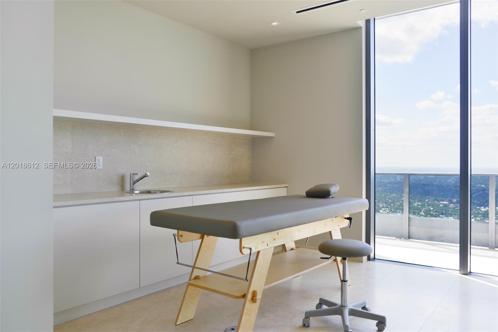 image Brickell Flatiron21