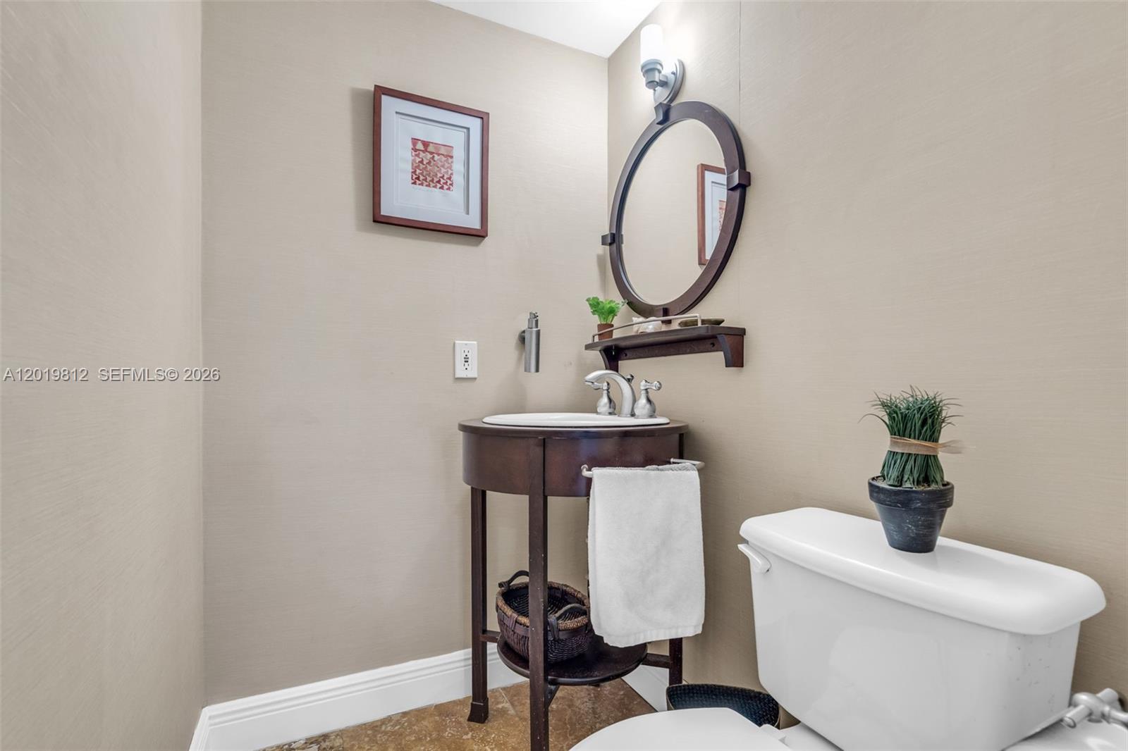 209 E Enid Dr #36 Key Biscayne, FL 33149