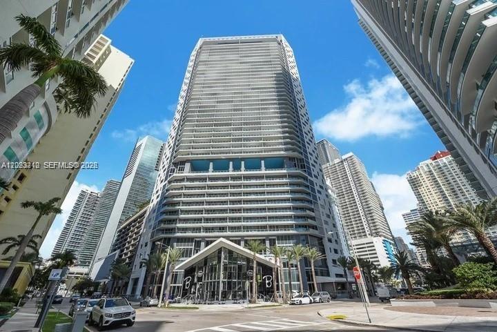 1300 Brickell Bay Dr #2304 Miami, FL 33131