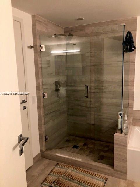 1300 Brickell Bay Dr #2304 Miami, FL 33131