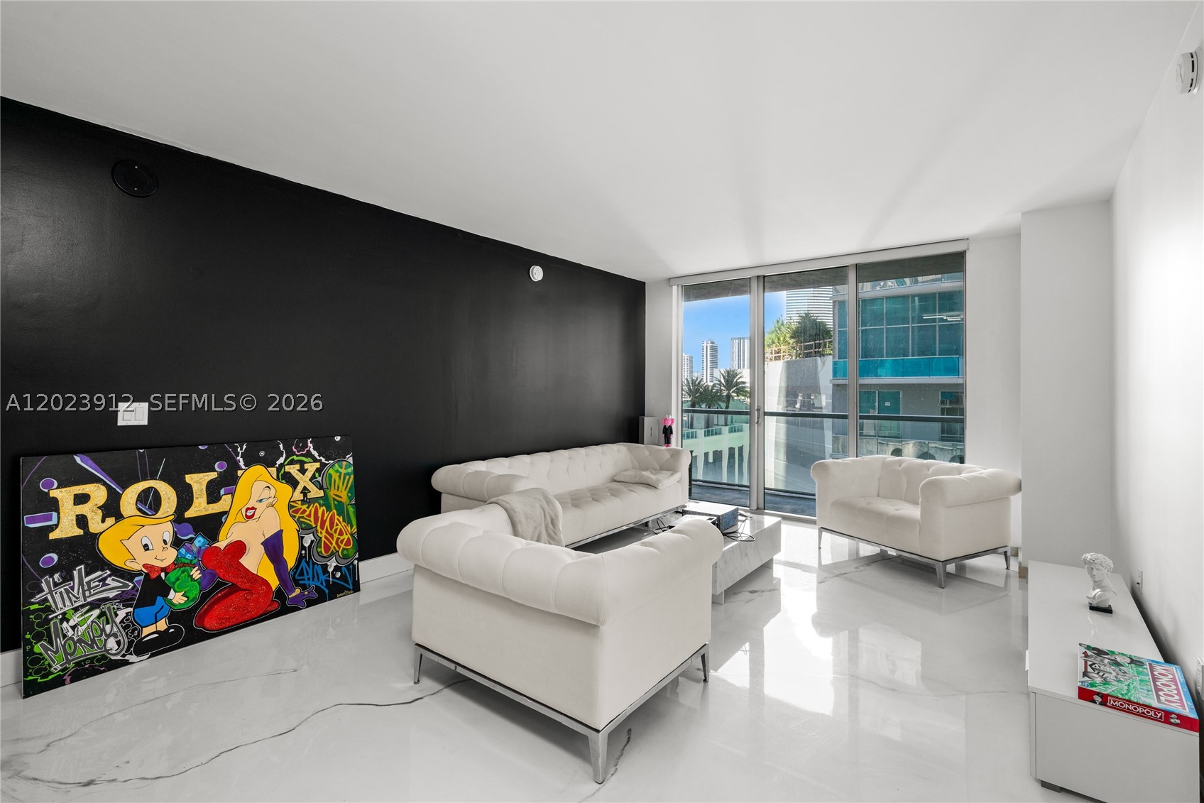 image 500 Brickell West11
