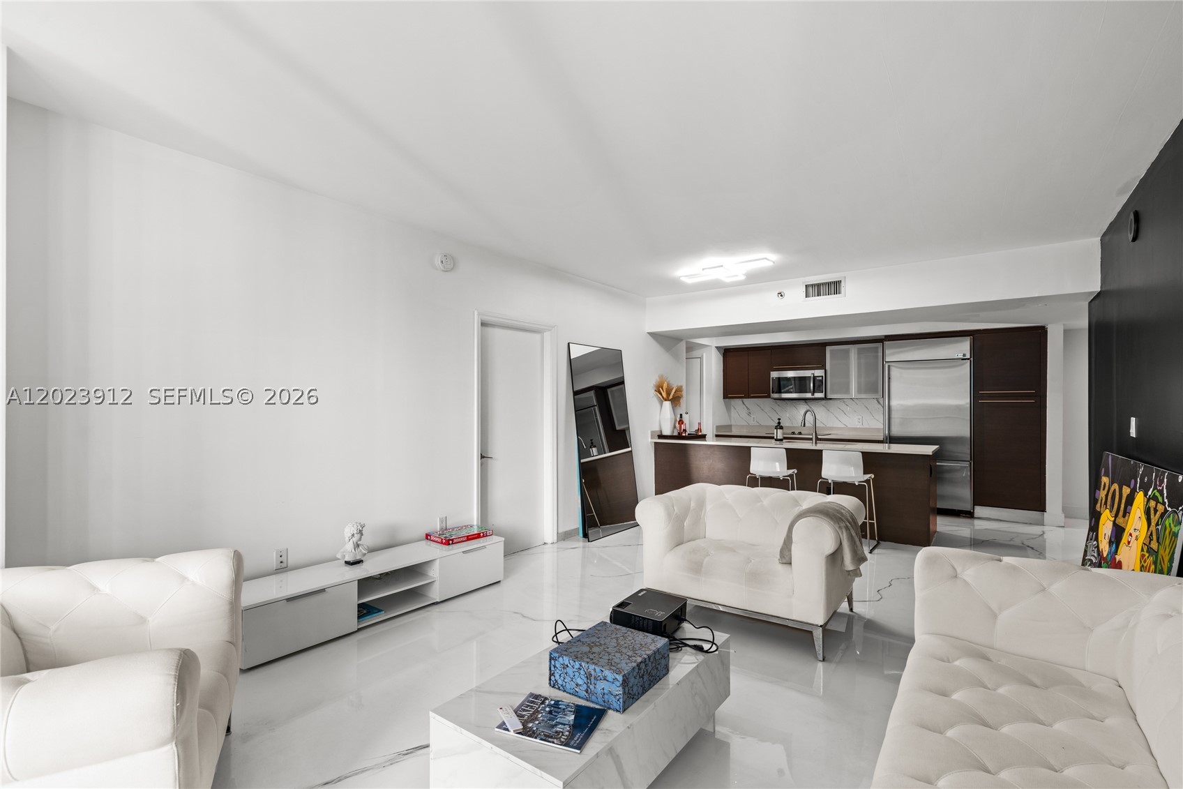 image 500 Brickell West1