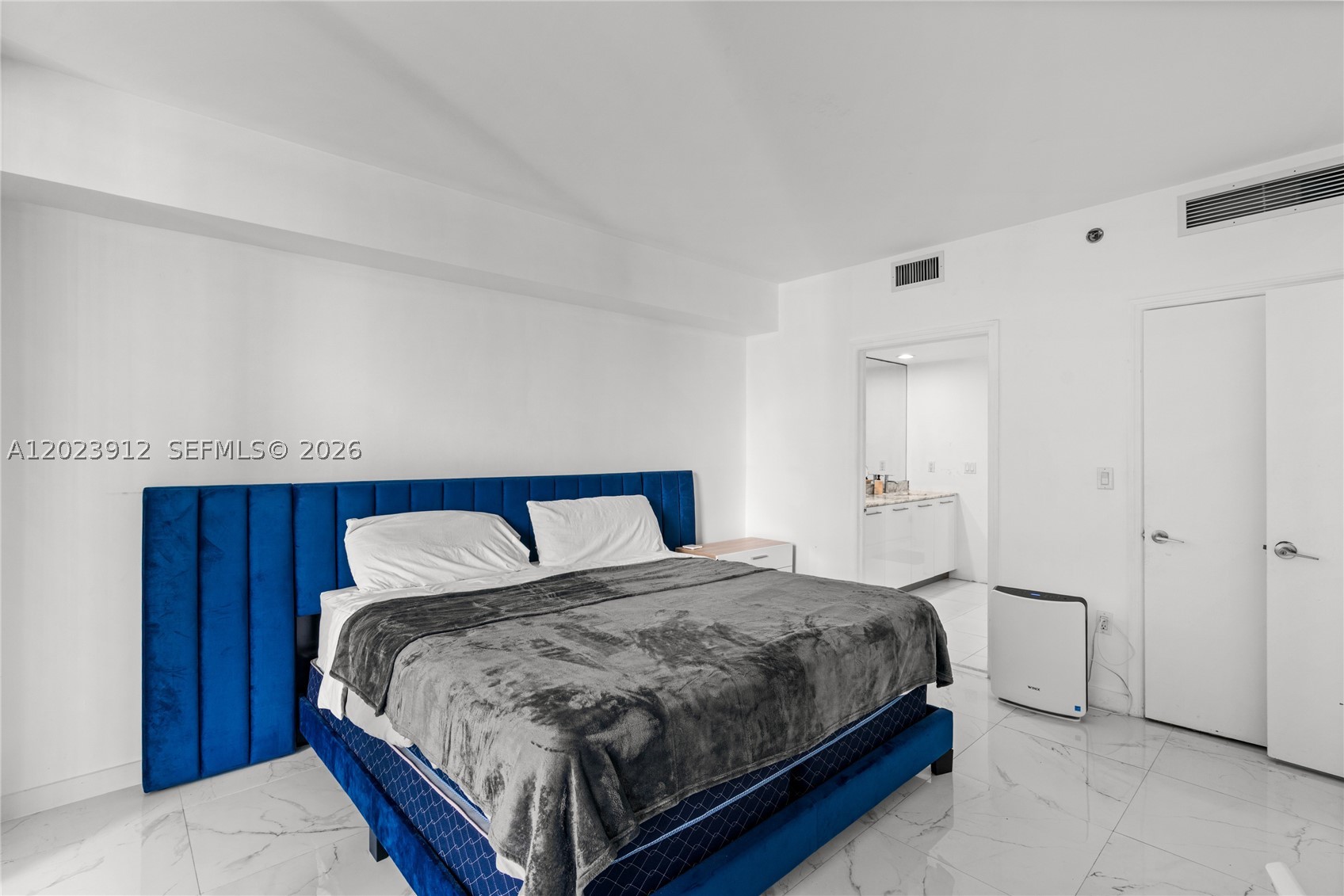 image 500 Brickell West2