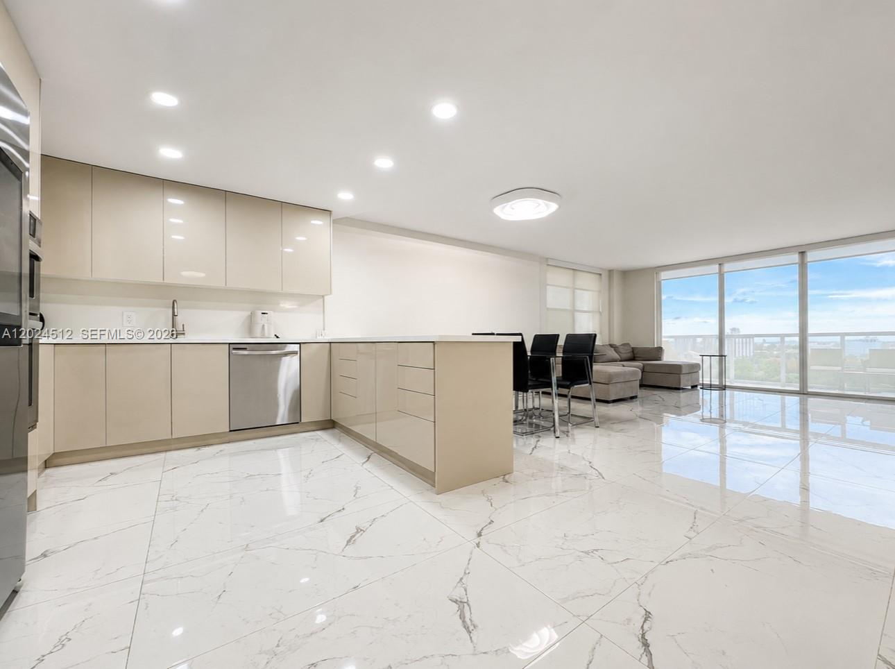 3800 S Ocean Dr #1012