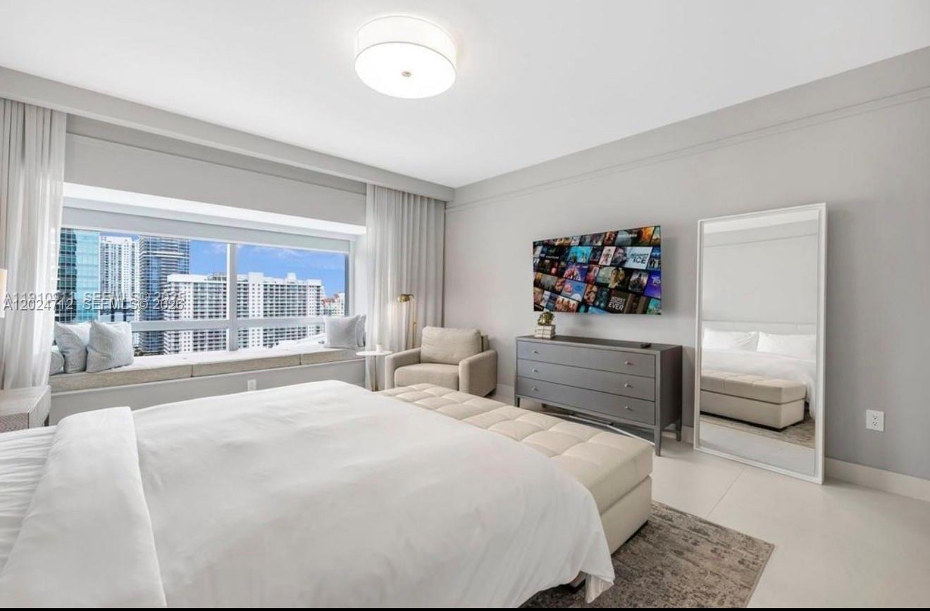 1435 Brickell Ave #3410 Miami, FL 33131