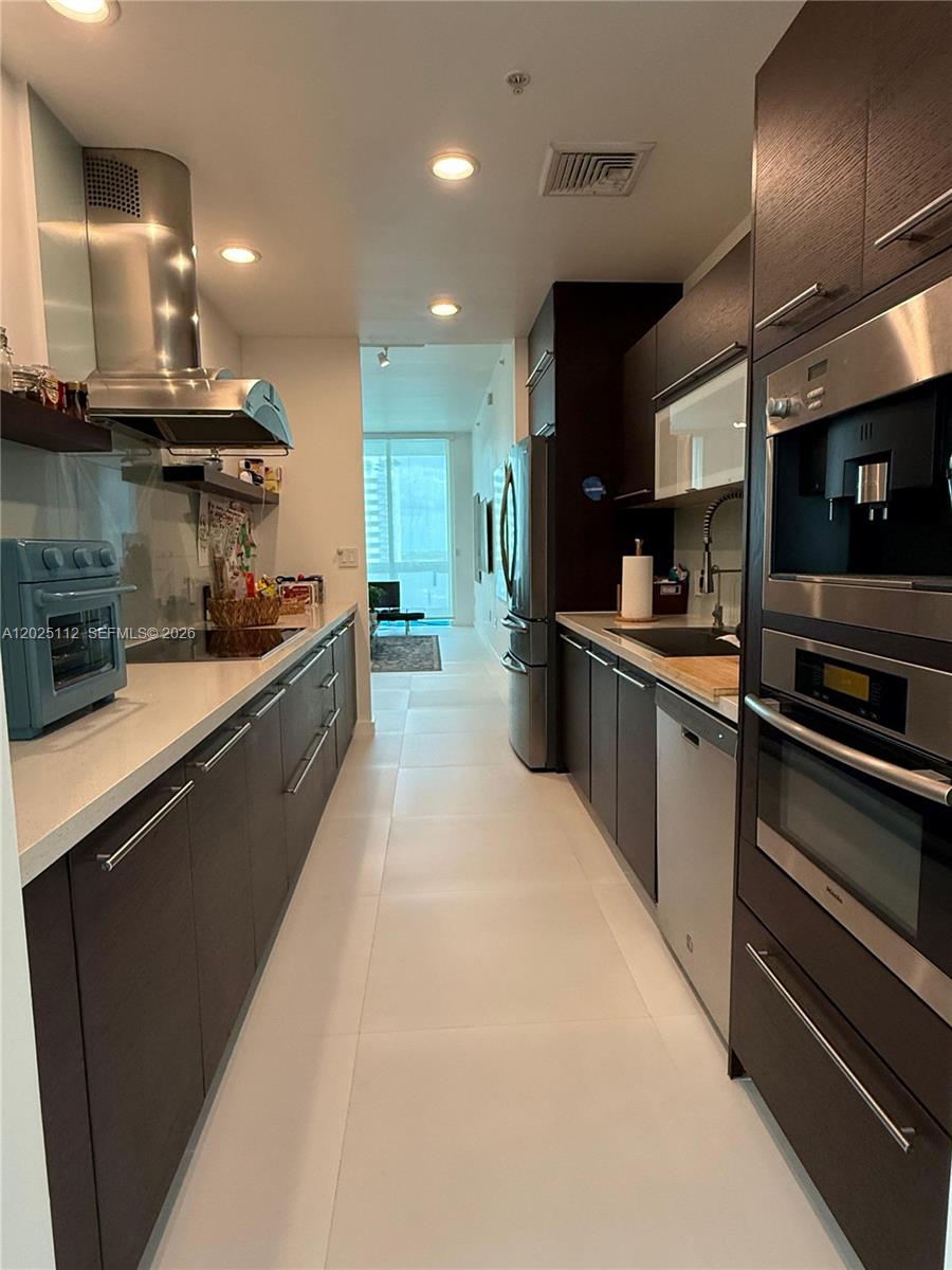 7928 East Dr #904 North Bay Village, FL 33141