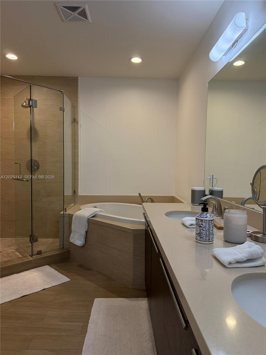 7928 East Dr #904 North Bay Village, FL 33141
