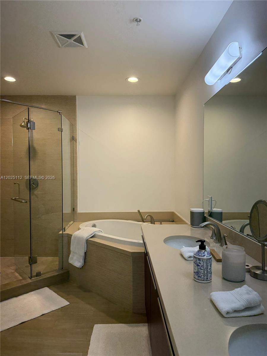 7928 East Dr #904 North Bay Village, FL 33141
