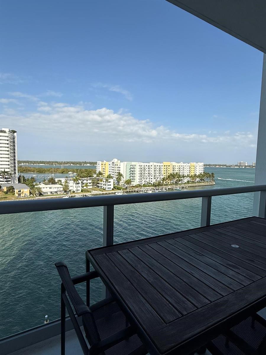 7928 East Dr #904 North Bay Village, FL 33141